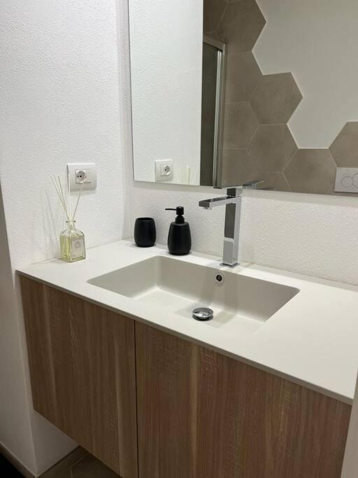Apartmán Charme In Centro With Private Parking Ascoli Piceno Exteriér fotografie